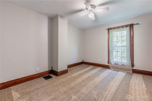 737 Central Avenue, Carlisle, OH 45005