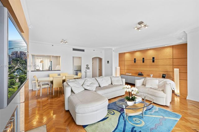 2432 Fisher Island Dr 5302, Miami Beach, FL 33109