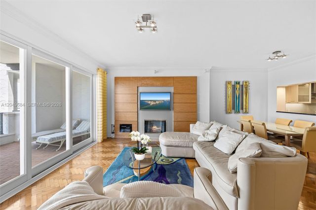 2432 Fisher Island Dr 5302, Miami Beach, FL 33109