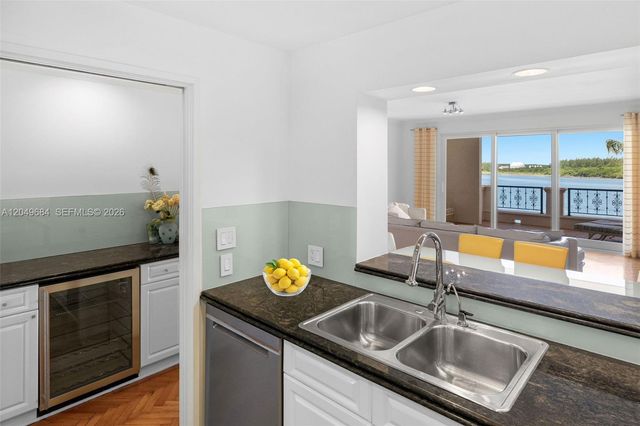 2432 Fisher Island Dr 5302, Miami Beach, FL 33109