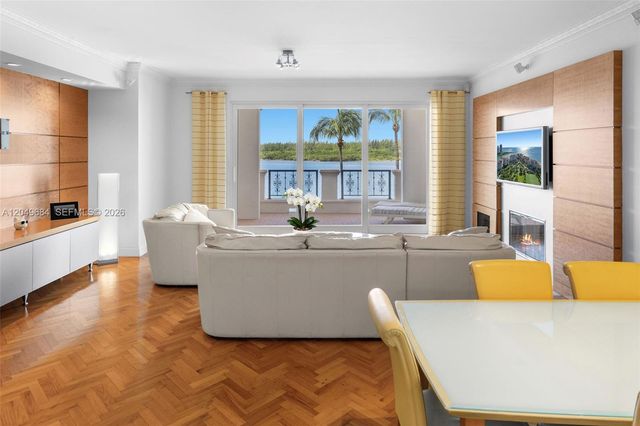 2432 Fisher Island Dr 5302, Miami Beach, FL 33109