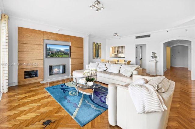 2432 Fisher Island Dr 5302, Miami Beach, FL 33109