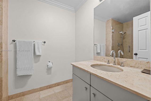 2432 Fisher Island Dr 5302, Miami Beach, FL 33109