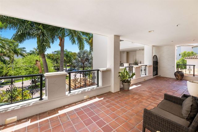 2432 Fisher Island Dr 5302, Miami Beach, FL 33109