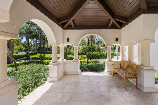 2432 Fisher Island Dr 5302, Miami Beach, FL 33109