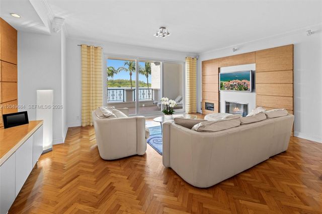 2432 Fisher Island Dr 5302, Miami Beach, FL 33109