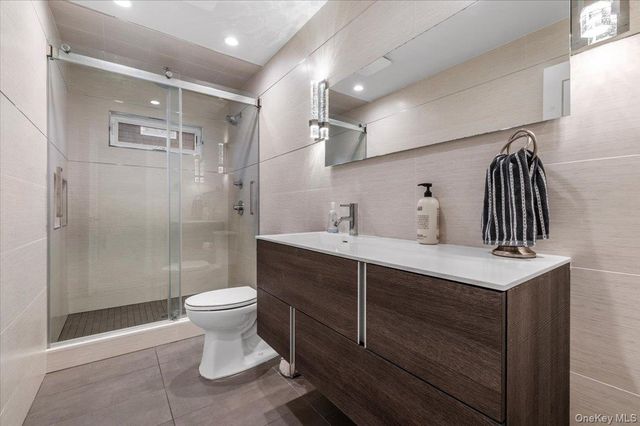 320 Clearview Lane, Massapequa, NY 11758