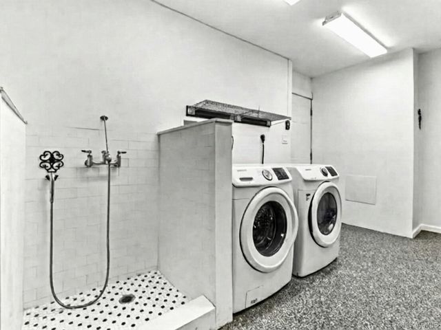 320 Clearview Lane, Massapequa, NY 11758