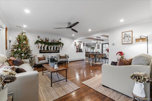 320 Clearview Lane, Massapequa, NY 11758