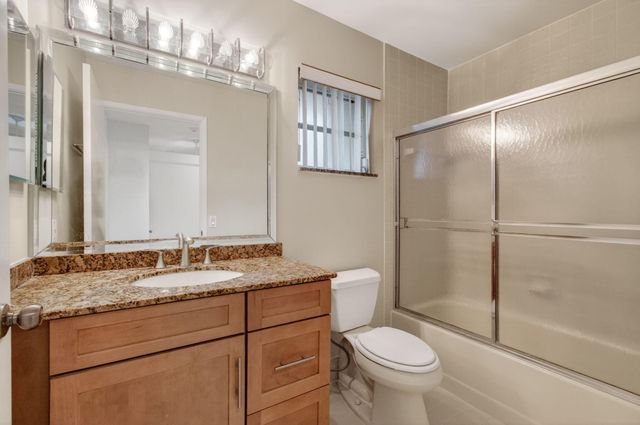6135 Waldwick Circle, Delray Beach, FL 33484