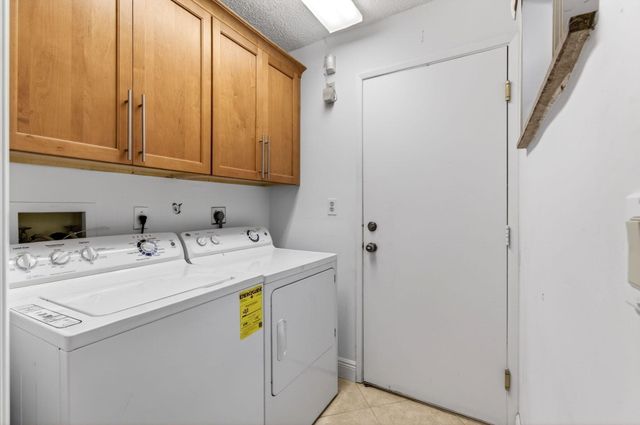 6135 Waldwick Circle, Delray Beach, FL 33484