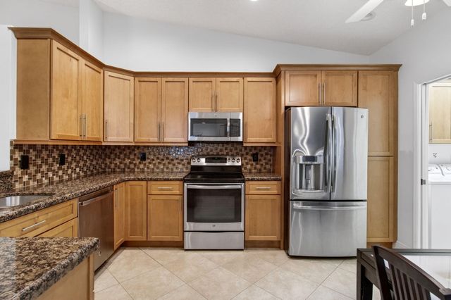 6135 Waldwick Circle, Delray Beach, FL 33484
