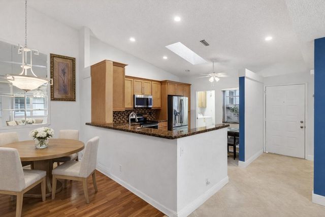 6135 Waldwick Circle, Delray Beach, FL 33484