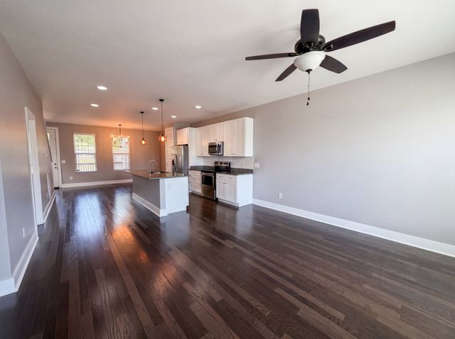 227A Hillcrest Dr, Madison, TN 37115