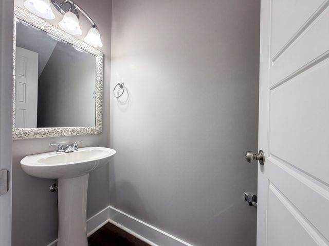 227A Hillcrest Dr, Madison, TN 37115