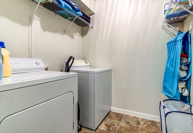 305 TERON DR, San Marcos, TX 78666
