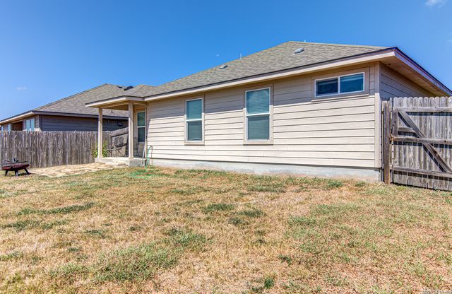 305 TERON DR, San Marcos, TX 78666