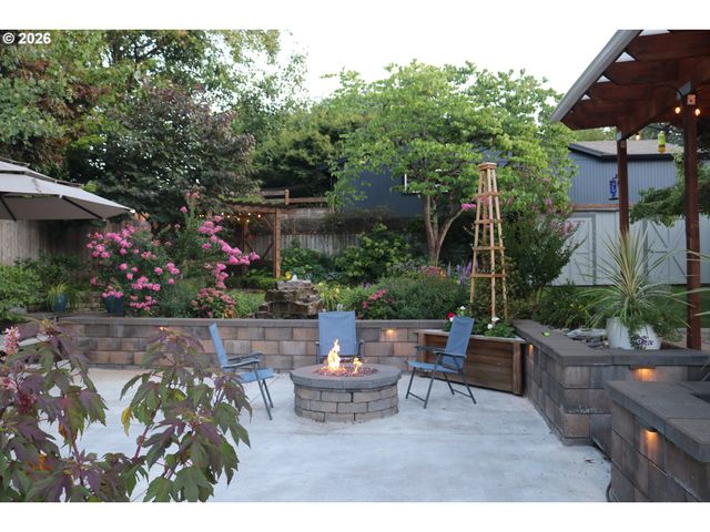 7680 Sw 182ND Pl, Beaverton, OR 97007