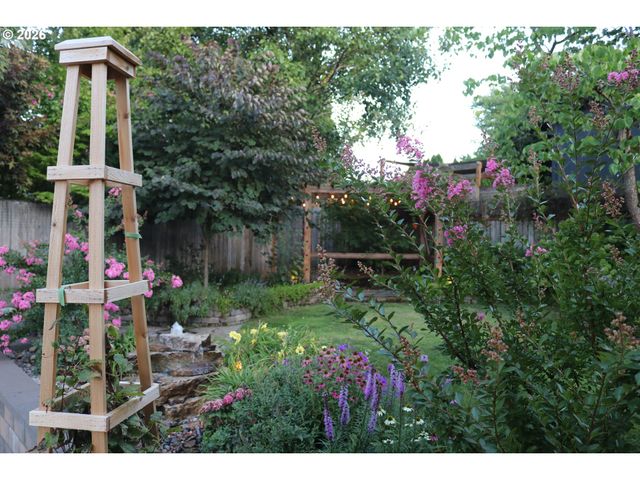 7680 Sw 182ND Pl, Beaverton, OR 97007