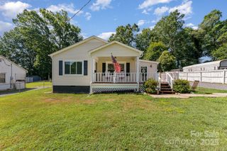 114 Nantz Avenue, Mount Holly, NC 28120