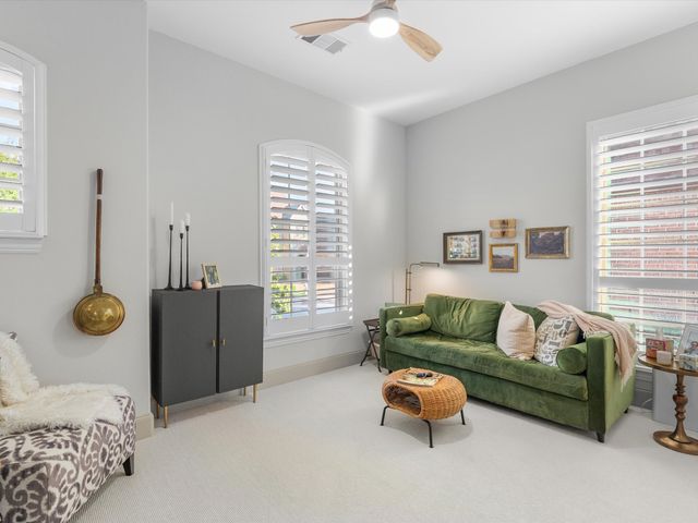 828 Royal Minister Boulevard, Lewisville, TX 75056