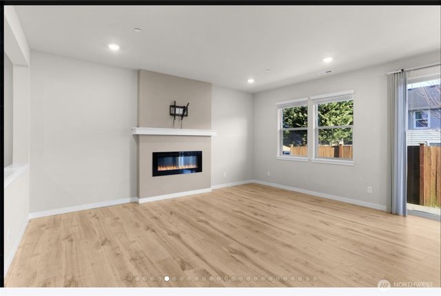 18823 111th Ave E, Puyallup, WA 98374