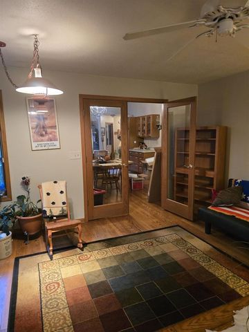 1129 Gale Avenue, Wisconsin Dells, WI 53965