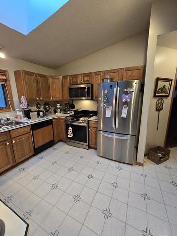 1129 Gale Avenue, Wisconsin Dells, WI 53965