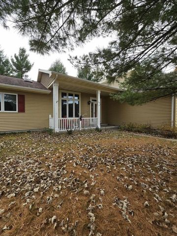1129 Gale Avenue, Wisconsin Dells, WI 53965