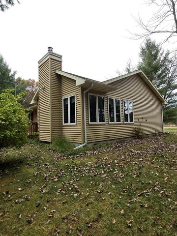 1129 Gale Avenue, Wisconsin Dells, WI 53965