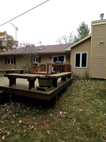 1129 Gale Avenue, Wisconsin Dells, WI 53965