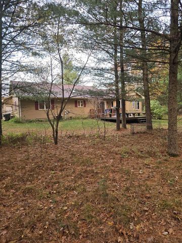 1129 Gale Avenue, Wisconsin Dells, WI 53965