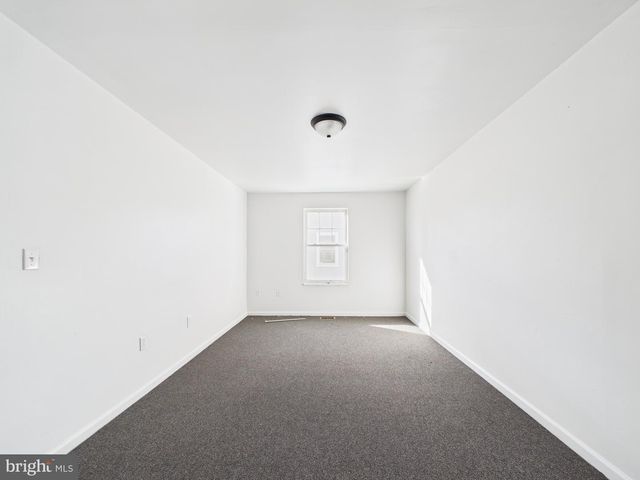 3951 ASPEN ST, Philadelphia, PA 19104