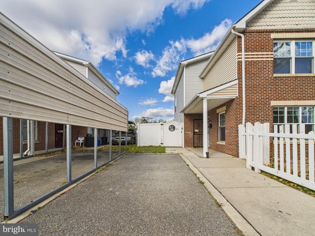 3951 ASPEN ST, Philadelphia, PA 19104