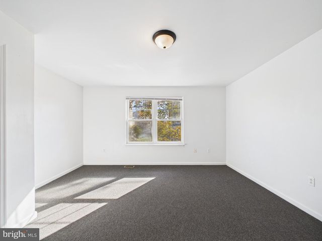 3951 ASPEN ST, Philadelphia, PA 19104