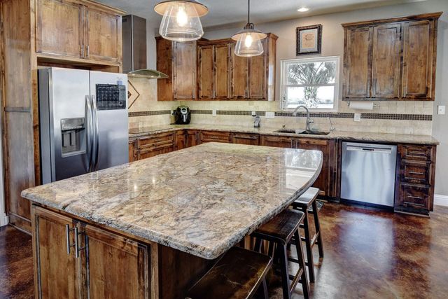 321 County Road 351a, Shiner, TX 77984