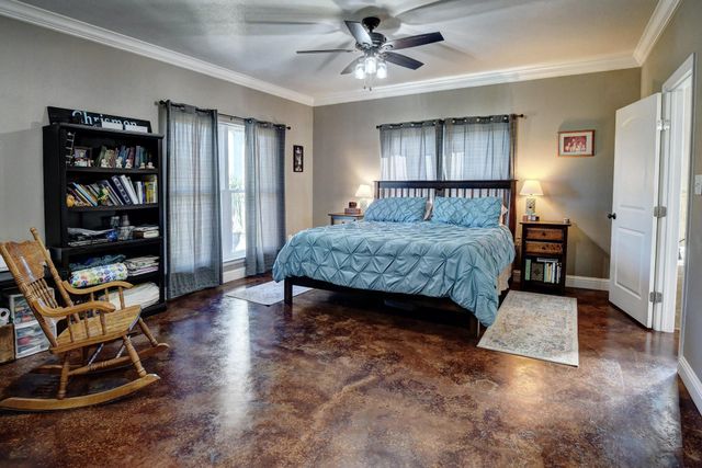 321 County Road 351a, Shiner, TX 77984