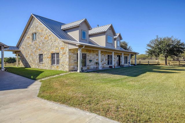 321 County Road 351a, Shiner, TX 77984