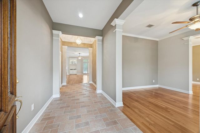 304 Scenic View Drive, Friendswood, TX 77546