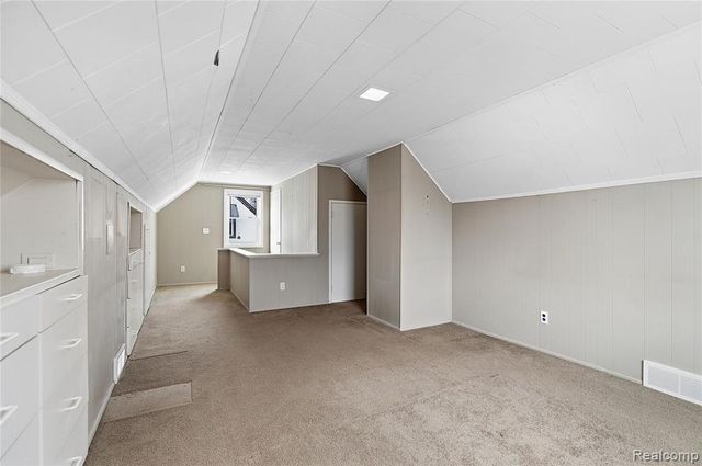 1596 W Marshall Street, Fenton, MI 48220