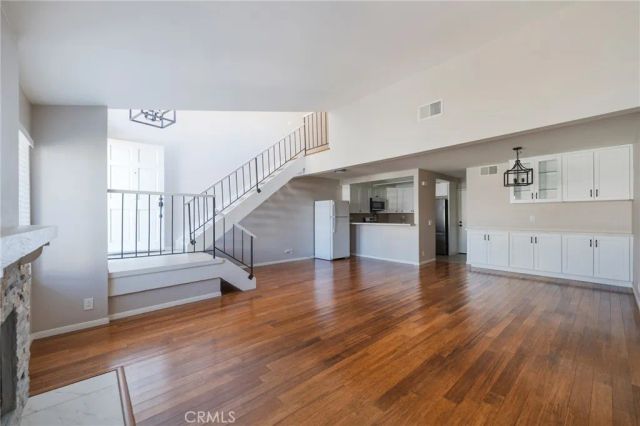 5694 E Los Angeles, Simi Valley, CA 93063
