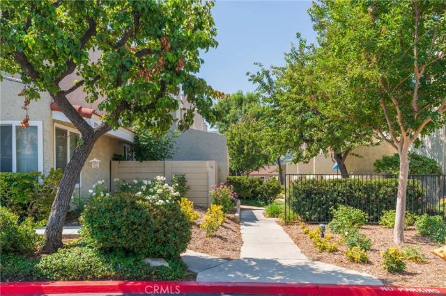 5694 E Los Angeles, Simi Valley, CA 93063