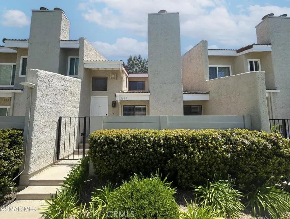 5694 E Los Angeles, Simi Valley, CA 93063