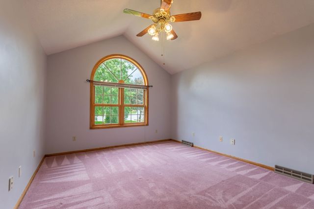 20 Nolan Lane, Agawam, MA 01030