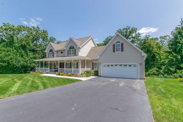 20 Nolan Lane, Agawam, MA 01030