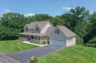 20 Nolan Lane, Agawam, MA 01030