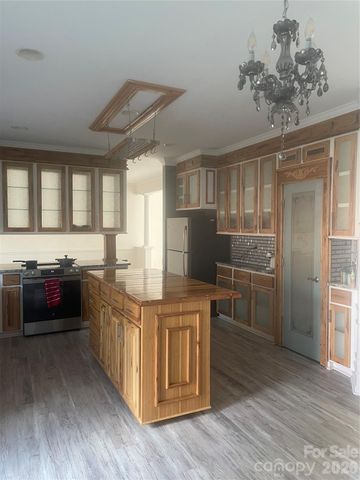 2529 Waters Vista Circle, Charlotte, NC 28213