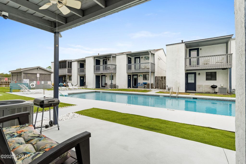 Image 10 of property listing at 627 Laurel Street, Panama City Beach, FL 32407