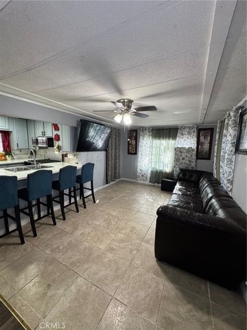 760 E 9th 15, San Bernardino, CA 92410