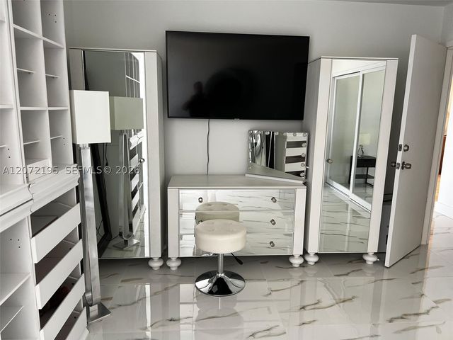 1035 West Ave 803, Miami Beach, FL 33139